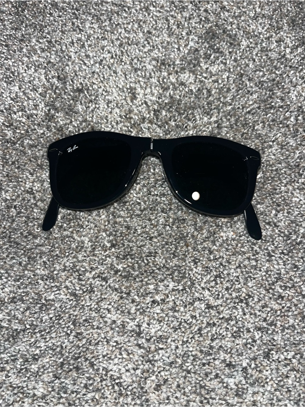 Ray Ban Folding Wayfarer Sunglasses--Black Frame Euc